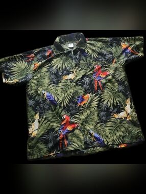 #MC16 Tropical Parrot Hawaiian Button-Up Shirt - Green & Black